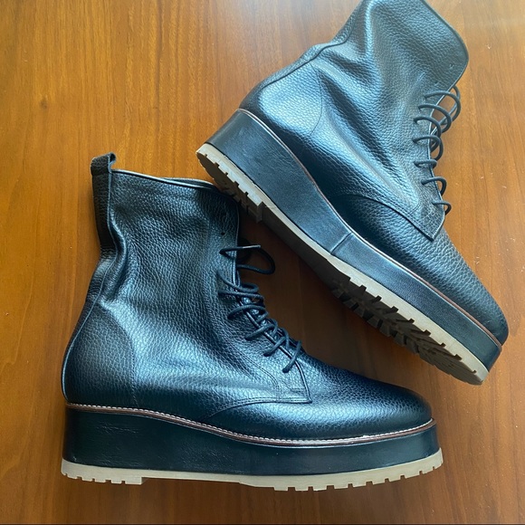 Reschia Rugged Boot RARE - Picture 4 of 5